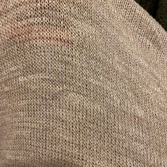 Gracie - Poncho / Very Light Sweater - Picture 4 of 4